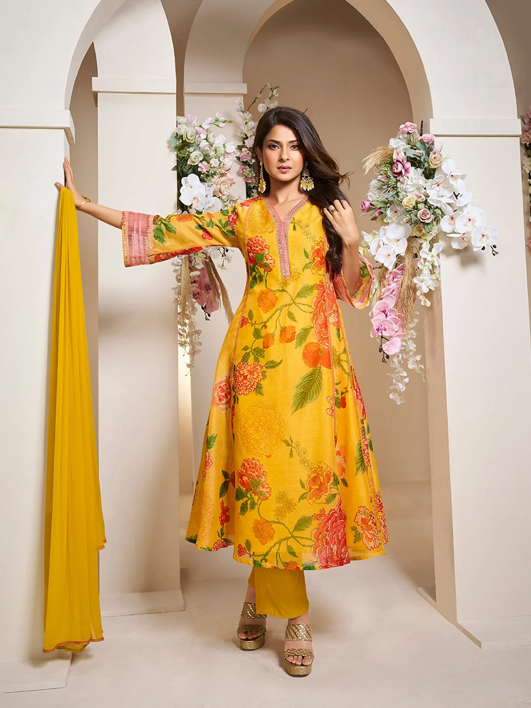 Holi collection